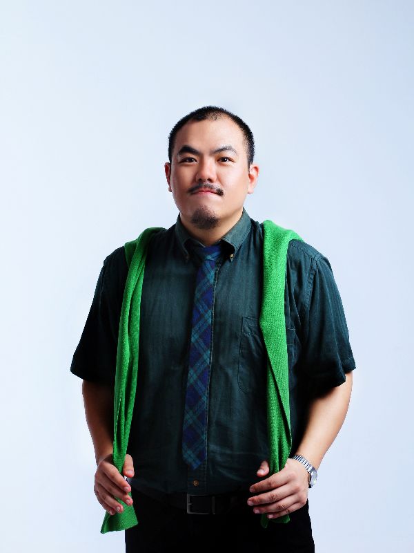 凌波 -- FM924主持