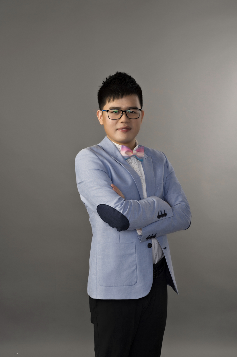 大 雄 -- FM901主持