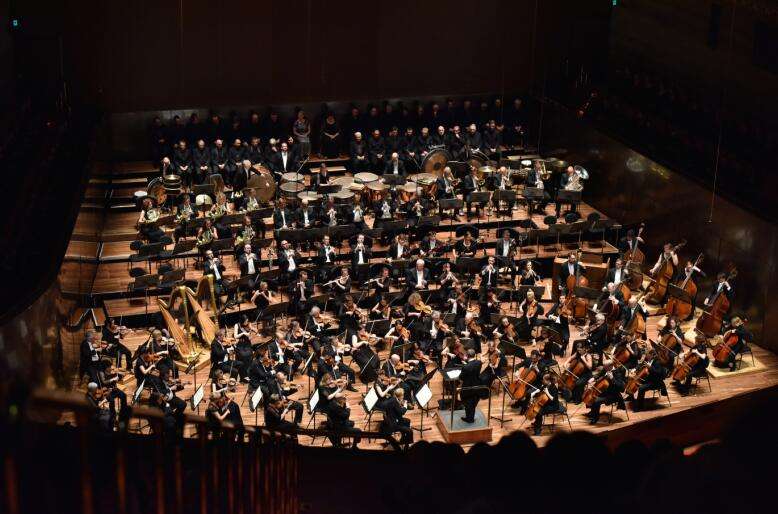 院庆演出季 安德鲁·戴维斯爵士与吕思清 墨尔本交响乐团2018年中国巡演-广州站