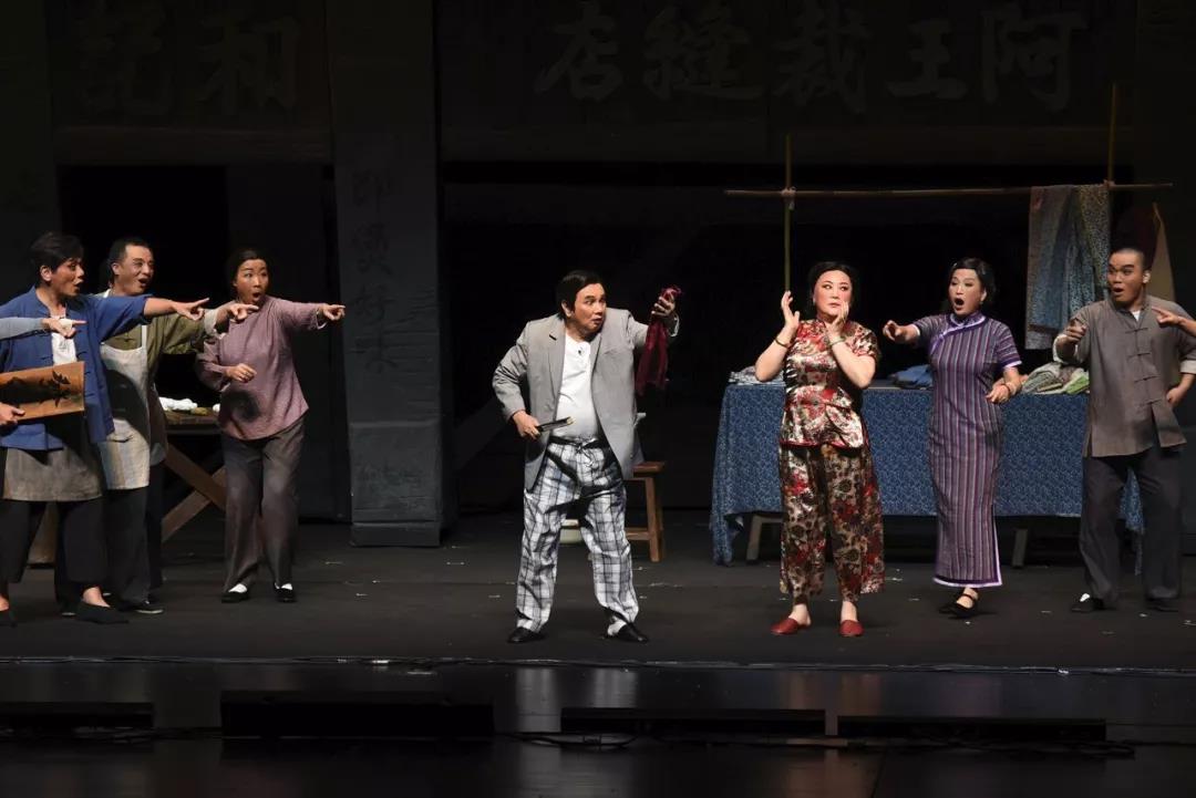 粤剧《七十二家房客》